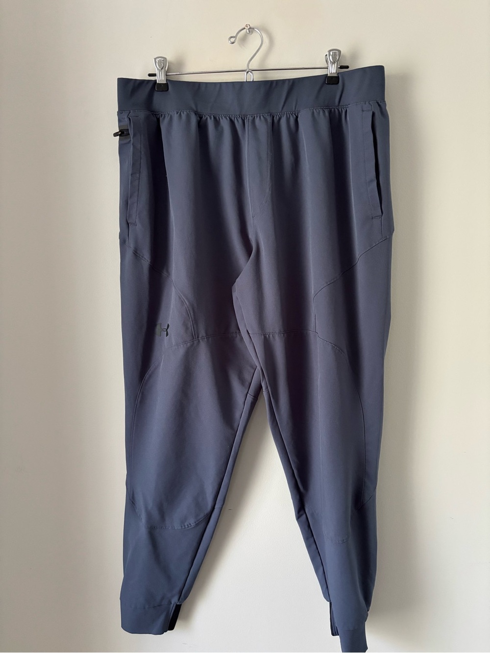 Under Armour Men's Joggers blue lightweight